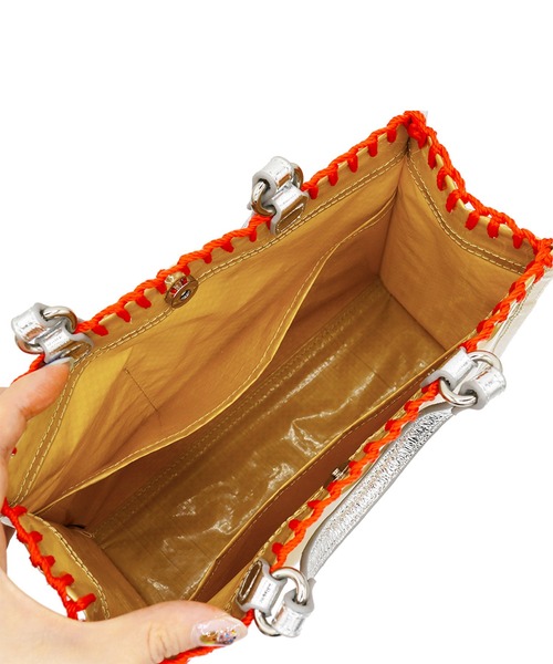 ACCOMMODE（アコモデ）の「パンチミニバッグ（トートバッグ・レディース・ホワイト/ベージュ/グリーン/ブルー・FREE）」の5枚目の写真