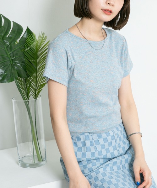 KBF(ケイビーエフ)の「クロップドミニTシャツ(Tシャツ/カットソー・レディース・オレンジ/ブルー/バーガンディー・ONE)」の2枚目の写真
