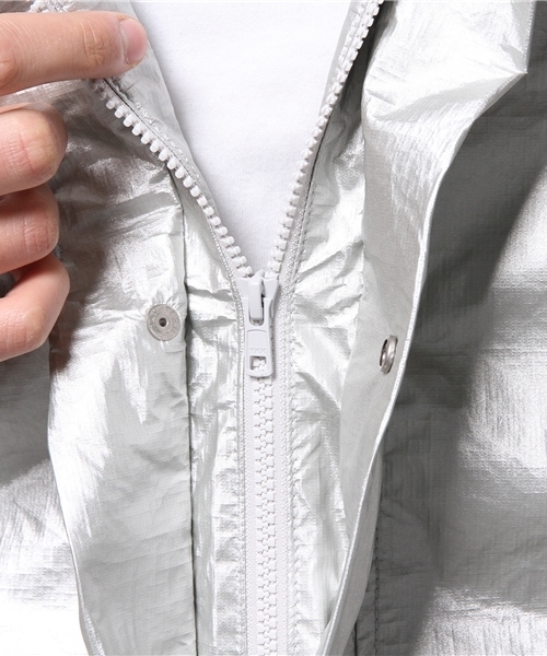 OUTLET(アウトレット)の「【WHO'S WHO gallery】VMwindbreaker(その他アウター・メンズ・シルバー・MEDIUM)」の9枚目の写真