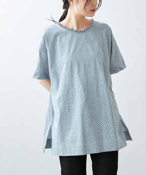 PUAL CE CIN（ピュアルセシン）の「小花プリント襟フリルチュニック（Tシャツ/カットソー・レディース・ベージュ/オフホワイト/サックスブルー・FREE）」の11枚目の写真