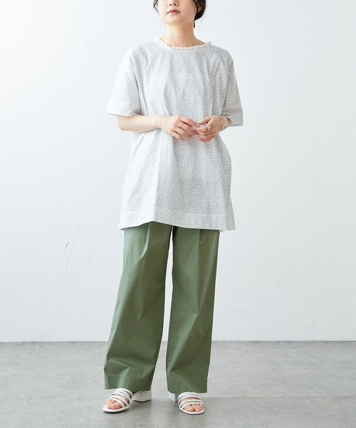 PUAL CE CIN（ピュアルセシン）の「小花プリント襟フリルチュニック（Tシャツ/カットソー・レディース・ベージュ/オフホワイト/サックスブルー・FREE）」の6枚目の写真