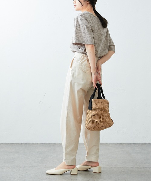 PUAL CE CIN（ピュアルセシン）の「小花プリント襟フリルチュニック（Tシャツ/カットソー・レディース・ベージュ/オフホワイト/サックスブルー・FREE）」の9枚目の写真