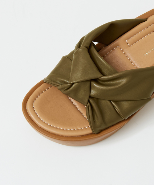 PICHE ABAHOUSE(ピシェ アバハウス)の「キルティングボリュームソールサンダル(サンダル・レディース・ブラック系その他/ブラウン系その他/カーキ/ブラック・M/L/S)」の15枚目の写真