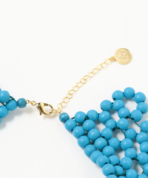 Ray BEAMS（レイビームス）の「LOTUS PINK / ウッド ビーズ カラー（付け襟・レディース・ブルー・ONE SIZE）」の6枚目の写真