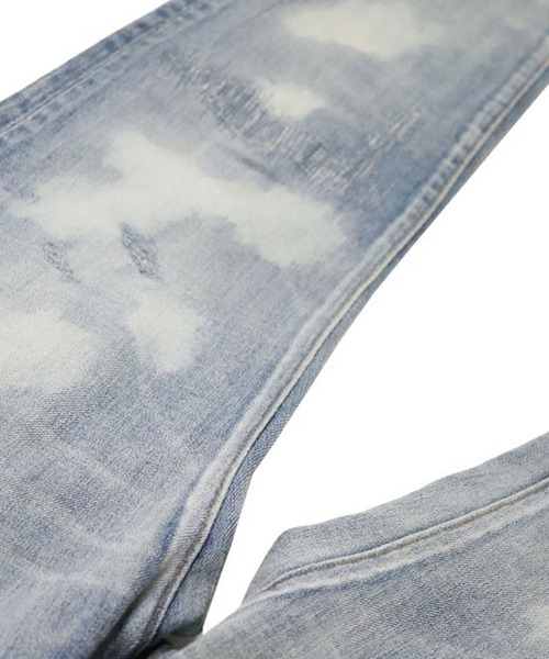 1 piu 1 uguale 3（ウノピゥウノウグァーレトレ）の「9 TAPERED (DAMAGED)（デニムパンツ・メンズ・ブルー・Ⅲ/Ⅳ）」の4枚目の写真
