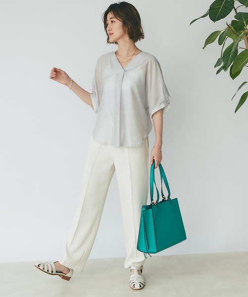 un dix cors(アンディコール)の「上品な光沢でキレイ見え テンセルカールマイヤーVネックブラウス(シャツ/ブラウス・レディース・ライトグレー/パープル/グリーン・FREE)」の16枚目の写真