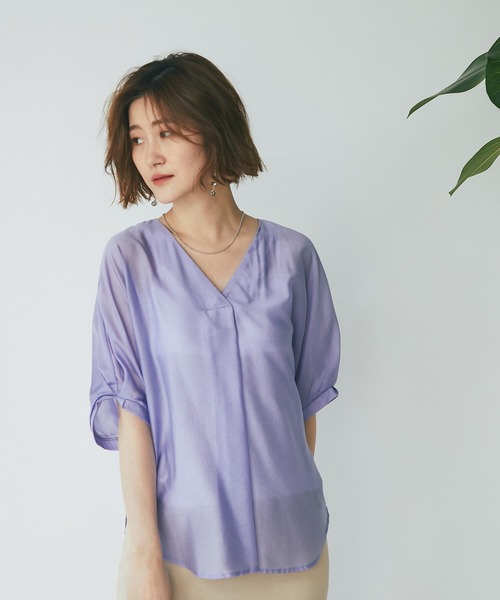 un dix cors(アンディコール)の「上品な光沢でキレイ見え テンセルカールマイヤーVネックブラウス(シャツ/ブラウス・レディース・ライトグレー/パープル/グリーン・FREE)」の13枚目の写真