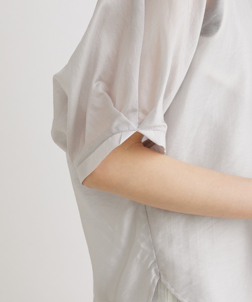 un dix cors(アンディコール)の「上品な光沢でキレイ見え テンセルカールマイヤーVネックブラウス(シャツ/ブラウス・レディース・ライトグレー/パープル/グリーン・FREE)」の14枚目の写真