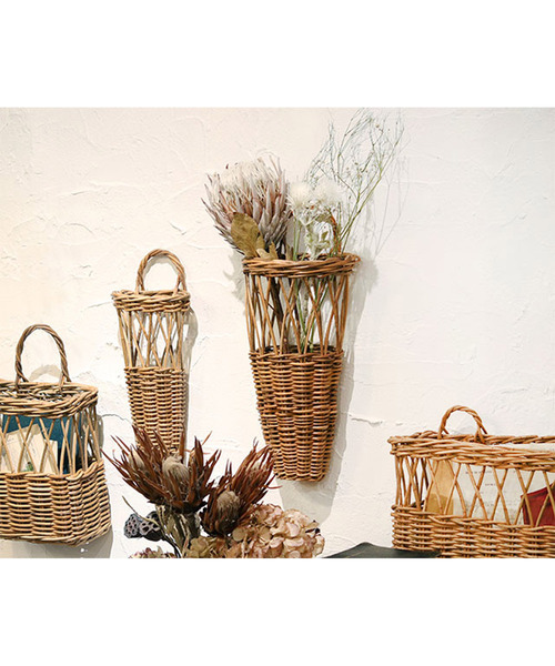 Creer（クレエ）の「クレエ Creer / ウォール フラワーバスケット L（フラワーベース・レディース・キャメル・FREE）」の2枚目の写真