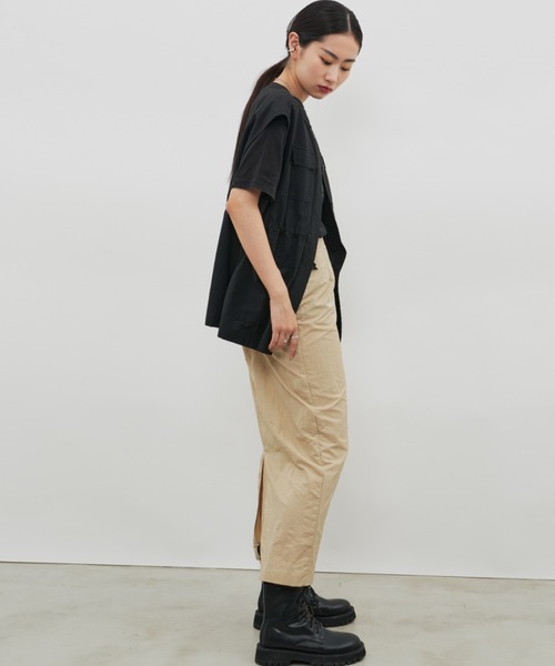 Auntie Rosa Holiday（アンティローザホリデー）の「ナイロンナロースカート / サイズ展開あり（スカート・レディース・ブラック/ベージュ/カーキ・SMALL/MEDIUM）」の22枚目の写真