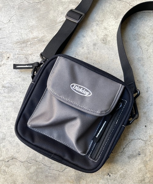 Dickies(ディッキーズ)の「配色ステッチミニショルダー(ショルダーバッグ・メンズ・ブラック/グリーン/ベージュ/ブラック系その他・FREE)」の3枚目の写真