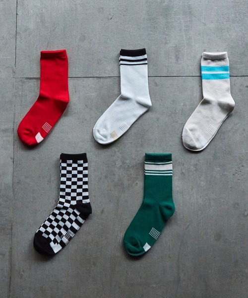 PAIRMANON STREET(ペアマノンストリート)の「【PAIRMANON STREET】【5足セット】アソートソックスセット(ソックス/靴下・キッズ・シルバー系その他/ライトグリーン/レッド・M/L)」の1枚目の写真