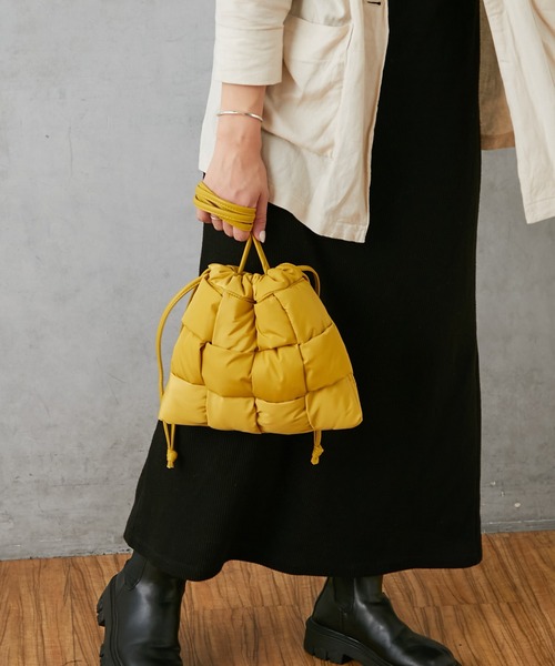 Actually（アクチュアリー）の「NYLON MESH POUCH ナイロンメッシュショルダー（ショルダーバッグ・レディース・ベージュ/ブラック/イエロー・フリー）」の7枚目の写真