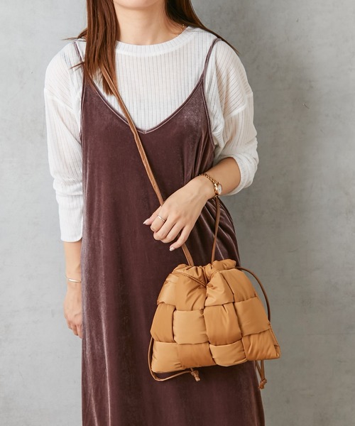 Actually（アクチュアリー）の「NYLON MESH POUCH ナイロンメッシュショルダー（ショルダーバッグ・レディース・ベージュ/ブラック/イエロー・フリー）」の9枚目の写真