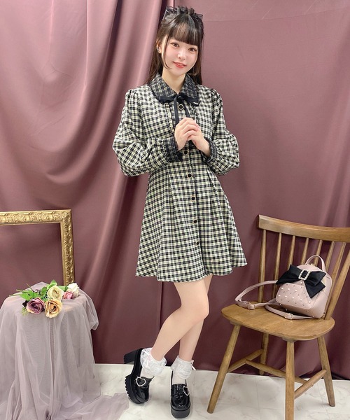 ROJITA（ロジータ）の「チョーカーリボンボレロ風ワンピース（ワンピース・レディース・ブラック/ネイビー/アイボリー/ブラウン・FREE）」の10枚目の写真