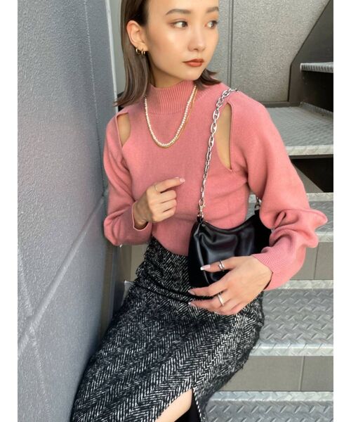 EMODA（エモダ）の「オープンスキンニット（ニット/セーター・レディース・ブラック/グレー/レッド/ピンク/ブルー・FREE）」の17枚目の写真