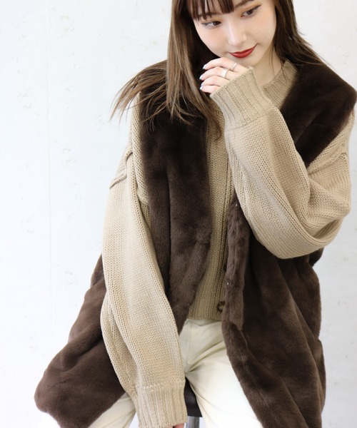 Per sist ence（パーシエンス）の「Per sist ence/パーシエンス　フェイクファーミドル丈ジレ（ベスト・レディース・アイボリー/グレー/ブラック/ブラウン/キャメル・FREE）」の13枚目の写真