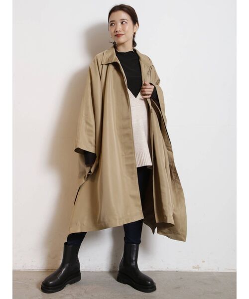 COTORICA（コトリカ）の「スクエアポンチョコート（その他アウター・レディース・ベージュ/グリーン・FREE）」の3枚目の写真