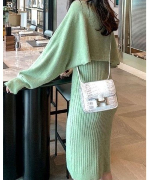 Ritzy（リッツィー）の「ニットトップス＋ニットワンピース 2点セット（ワンピース・レディース・ブラック/アイボリー/グリーン・M/L）」の9枚目の写真