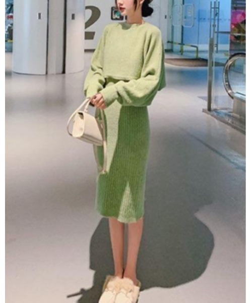 Ritzy（リッツィー）の「ニットトップス＋ニットワンピース 2点セット（ワンピース・レディース・ブラック/アイボリー/グリーン・M/L）」の8枚目の写真