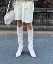 Milky long boots