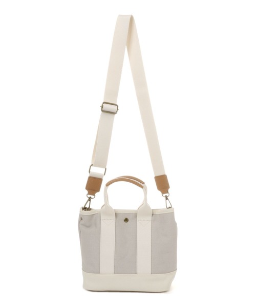 studio CLIP（スタディオクリップ）の「W撥水キャンバストートショルダー（トートバッグ・レディース・オフホワイト/グレー/キャメル・FREE）」の5枚目の写真