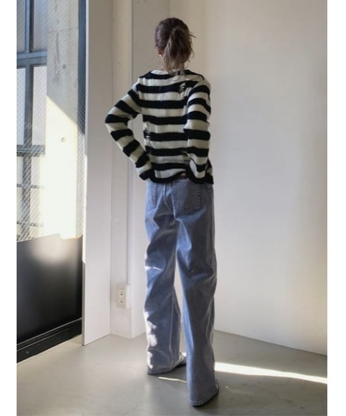 LAGUA GEM（ラグアジェム）の「DAMAGE BORDER KNIT ボーダーニット（ニット/セーター・レディース・ブラック/ブルー・FREE）」の15枚目の写真