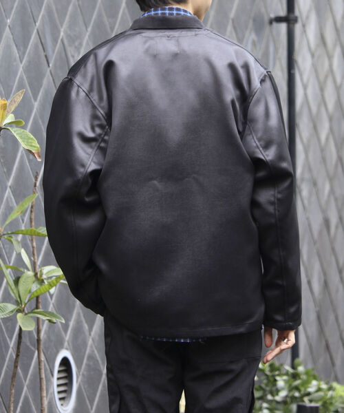 GLOSTER（グロスター）の「【GLOSTER/グロスター】フェイクレザーノーカラージャケット（ブルゾン・メンズ・ブラック・L/M）」の14枚目の写真