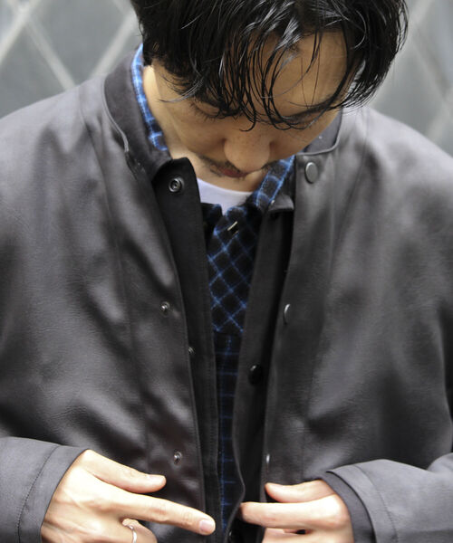 GLOSTER（グロスター）の「【GLOSTER/グロスター】フェイクレザーノーカラージャケット（ブルゾン・メンズ・ブラック・L/M）」の15枚目の写真