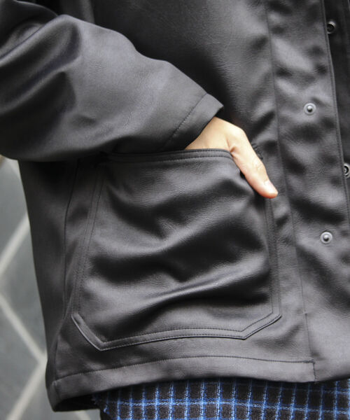 GLOSTER（グロスター）の「【GLOSTER/グロスター】フェイクレザーノーカラージャケット（ブルゾン・メンズ・ブラック・L/M）」の16枚目の写真