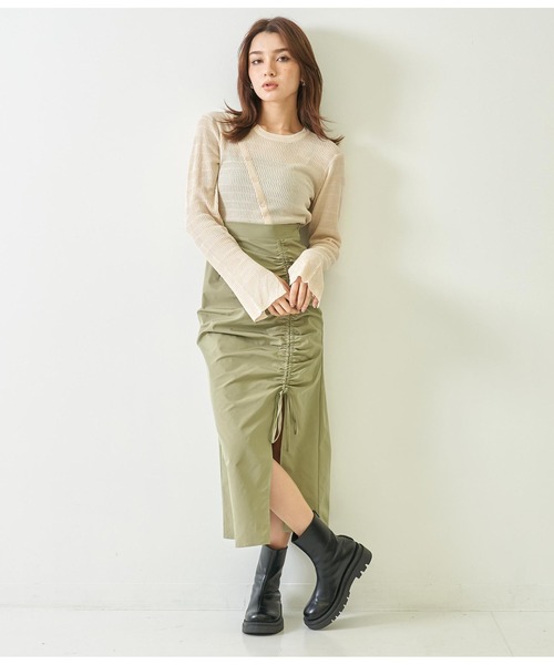 ANAP(アナップ)の「カットアウト袖スリットデザイントップスカットソー(Tシャツ/カットソー・レディース・グリーン/アイボリー/ブラック・FREE)」の4枚目の写真