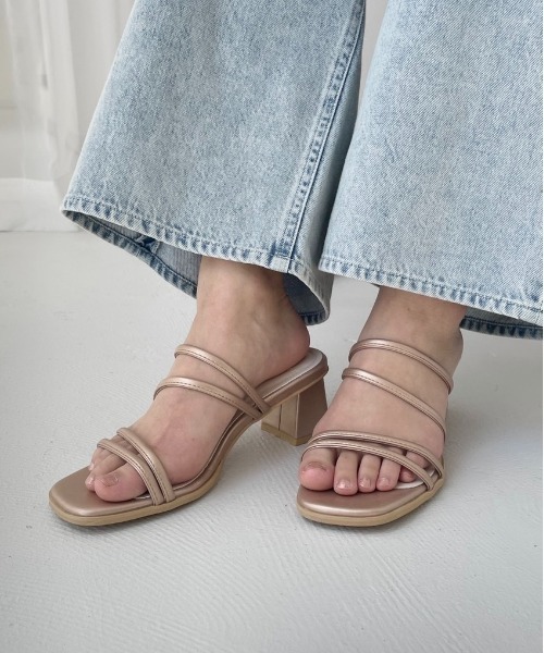 Heather（ヘザー）の「アソートヒールサンダル　186167（サンダル・レディース・アイボリー/ブラック/キャメル/ピンク・M/L/S）」の4枚目の写真