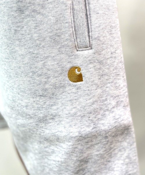 Carhartt WIP(カーハートダブリューアイピー)の「Carhartt WIP/カーハートダブリューアイピー CHASE SWEAT SHORT ワンポイントロゴ 裏起毛 スウェットショーツ I028950(その他パンツ・メンズ・グレー/ブラック/ベージュ・S/M/L)」の11枚目の写真