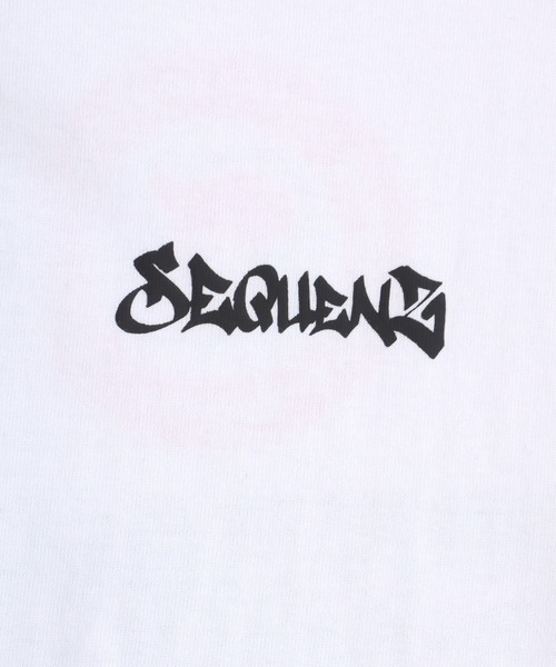 SEQUENZ(シークエンズ)の「SEQUENZ/シークエンズ オーバーサイズ ファイヤー ワッペン モチーフ バックプリント ロゴ ロンT(Tシャツ/カットソー・メンズ・カーキ/ブラック/レモンイエロー/ブラック系その他/ホワイト/ホワイト系その他・M/L/LL)」の8枚目の写真