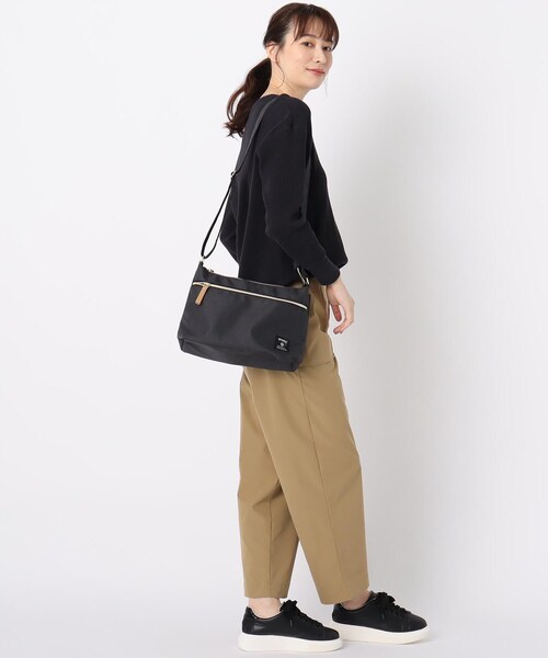 one'sterrace(ワンズテラス)の「anello CLP ミニショルダー(ショルダーバッグ・レディース・グレー系/ブラック・99)」の12枚目の写真