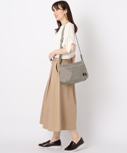 one'sterrace(ワンズテラス)の「anello CLP ミニショルダー(ショルダーバッグ・レディース・グレー系/ブラック・99)」の8枚目の写真
