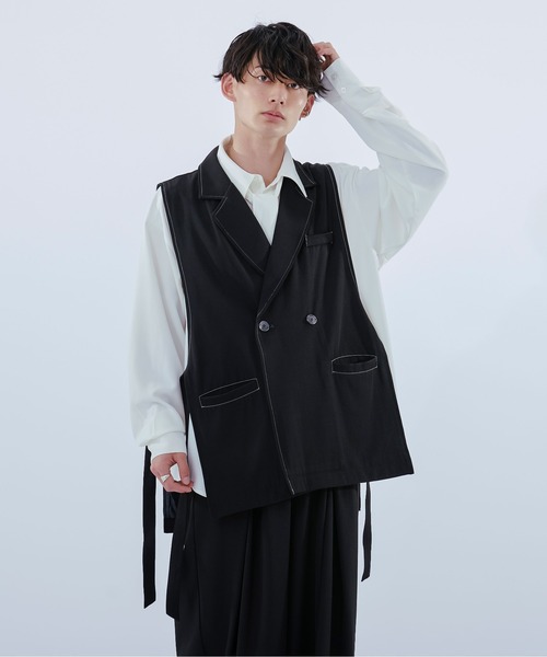 Ellno Loset(エルノロゼット)の「配色ステッチジレ(ベスト・メンズ・オフホワイト/ブラック・MEDIUM/LARGE)」の4枚目の写真