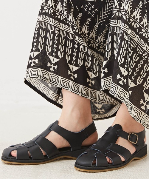 WEB限定レザーグルカサンダル