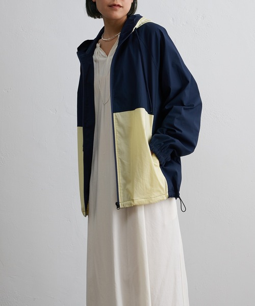 Omekashi（オメカシ）の「2トーンマウンテンパーカー（マウンテンパーカー・レディース・ネイビー/ベージュ・FREE）」の3枚目の写真
