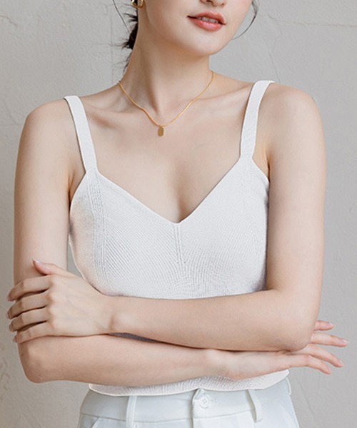Doux Belle(ドゥーベル)の「Vネックリブキャミトップ(キャミソール・レディース・イエロー/ブラック/ホワイト/グレー・SMALL/MEDIUM/LARGE/X-LARGE)」の22枚目の写真