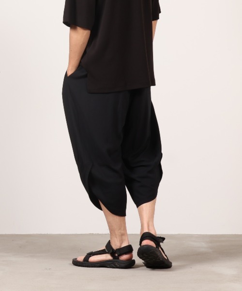 NAVY（ネイビー）の「接触冷感 レーヨンバルーンクロップトパンツ