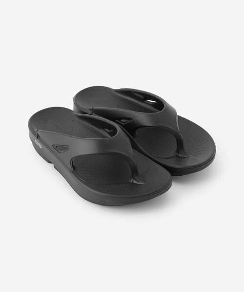 OOFOS（ウーフォス）の「OOFOS | OOriginal BLACK WOMEN（サンダル・レディース・ブラック・24/23）」の9枚目の写真