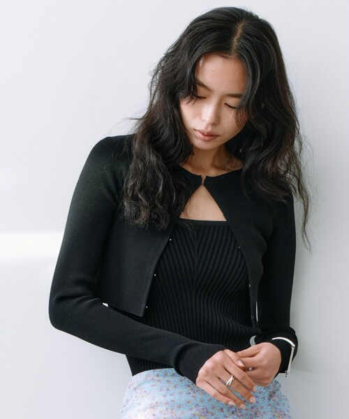 CODE A（コードエー）の「open front cardigan（カーディガン/ボレロ・レディース・ブラック/アイボリー・00）」の2枚目の写真