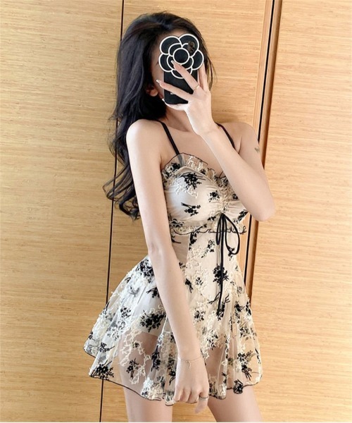 Ritzy(リッツィー)の「レース花柄フロントリボンキャミソールスカートワンピース水着(水着・レディース・ベージュ・FREE)」の10枚目の写真