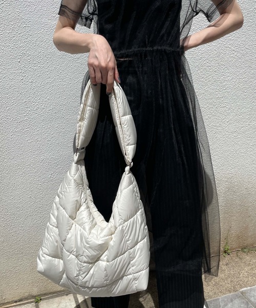 WEGO（ウィゴー）の「WEGO/BIGパデッドワンショルダー（ショルダーバッグ・レディース・ホワイト/ブラック/ライトピンク/シルバー/その他1・FREE）」の21枚目の写真