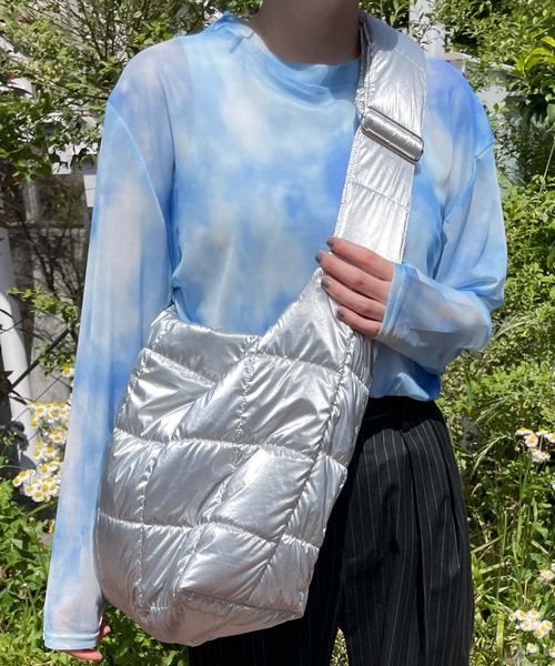 WEGO（ウィゴー）の「WEGO/BIGパデッドワンショルダー（ショルダーバッグ・レディース・ホワイト/ブラック/ライトピンク/シルバー/その他1・FREE）」の11枚目の写真