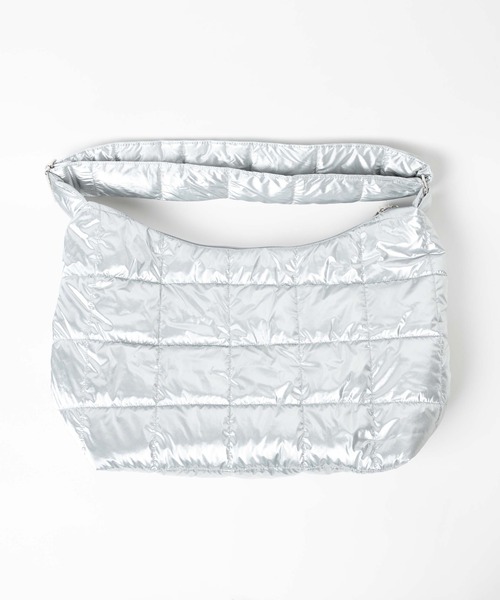 WEGO（ウィゴー）の「WEGO/BIGパデッドワンショルダー（ショルダーバッグ・レディース・ホワイト/ブラック/ライトピンク/シルバー/その他1・FREE）」の9枚目の写真