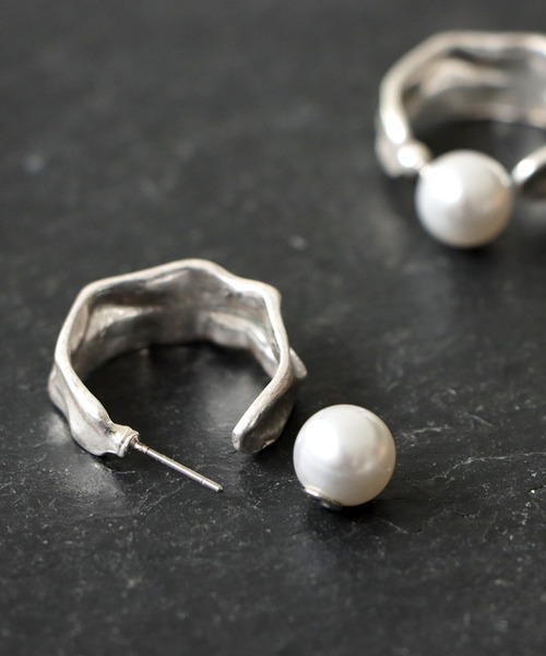 antiqua（アンティカ）の「パールキャッチフープピアス（ピアス（両耳用）・レディース・シルバー/ゴールド・FREE）」の11枚目の写真