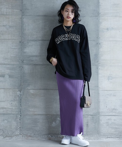 GEVS.（ジェイヴィス）の「＜大きいサイズ＞ 綿100％ロゴパッチワーク刺しゅうロングスリーブＴシャツ GEVS.（Tシャツ/カットソー・レディース・ブラック/オフホワイト・L/LL/3L/4L/5L）」の22枚目の写真