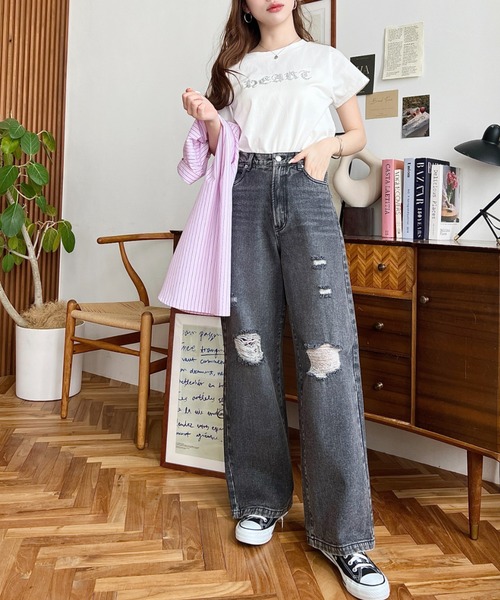 moment+(モーメントプラス)の「クラッシュダメージデニムパンツ(デニムパンツ・レディース・ブラック系その他/サックスブルー/ブルー・S/M/L)」の16枚目の写真